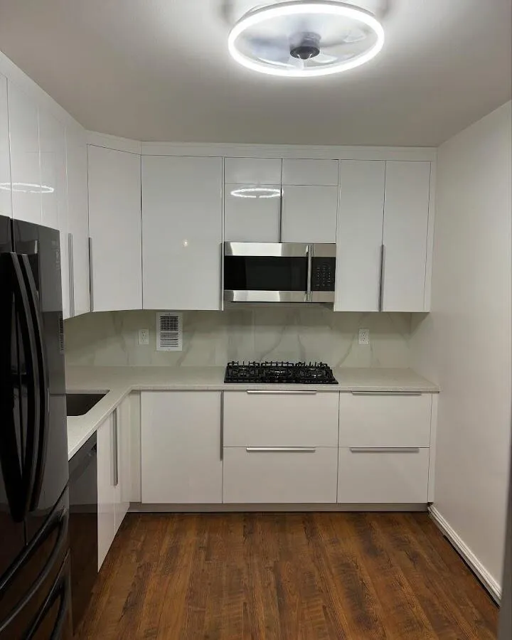 Renovated kitchen with quartz countertops in Kirby